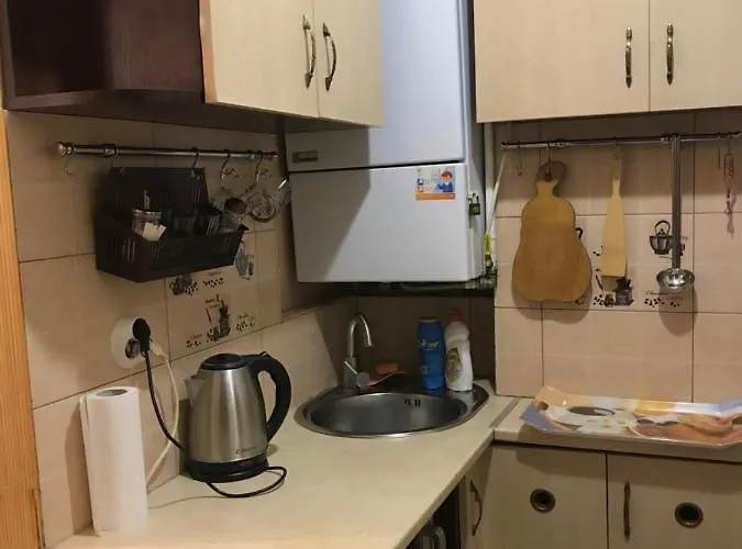 Center Apartment: Reliable Power In Heart Of *