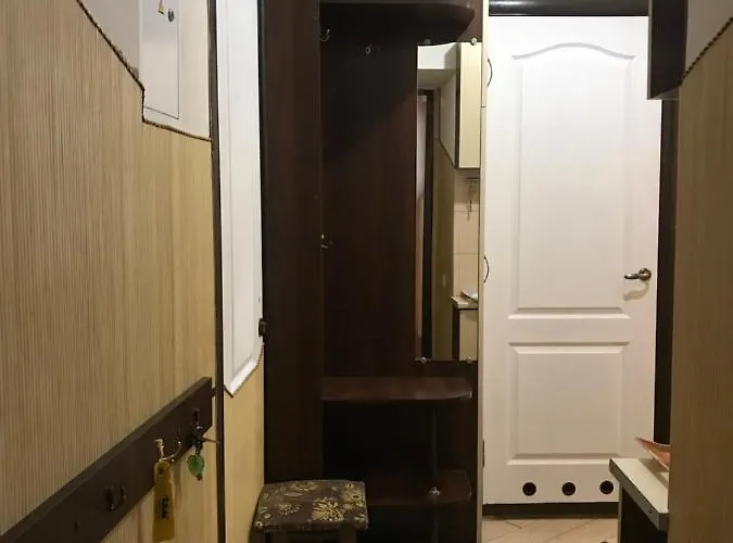 Center Apartment: Reliable Power In Heart Of *